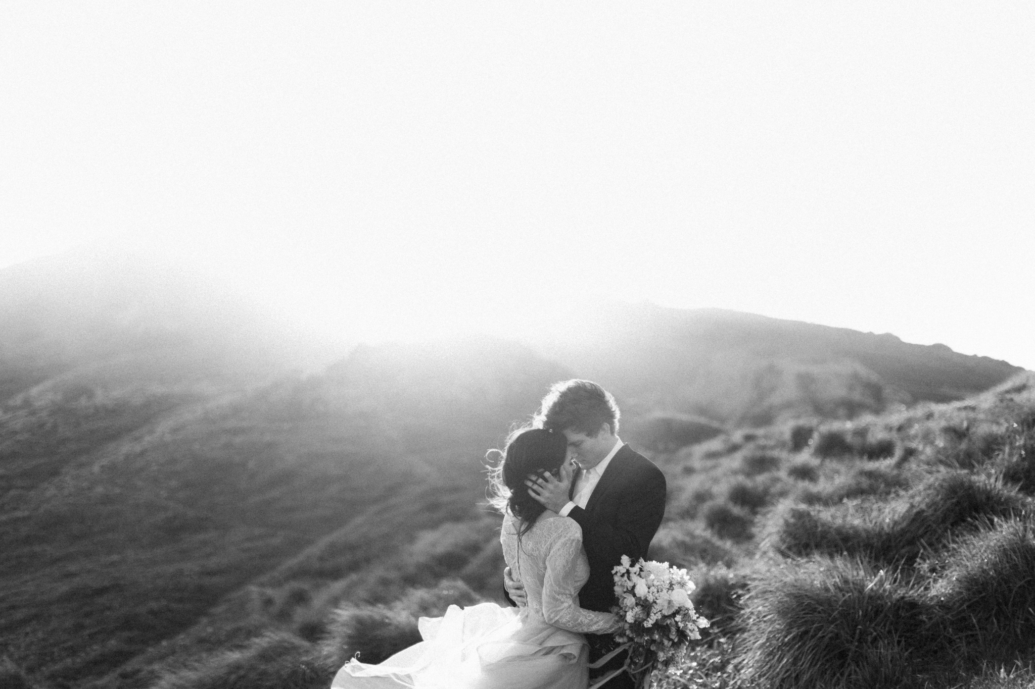 joy wed cliffside elopement - toronto wedding photographer