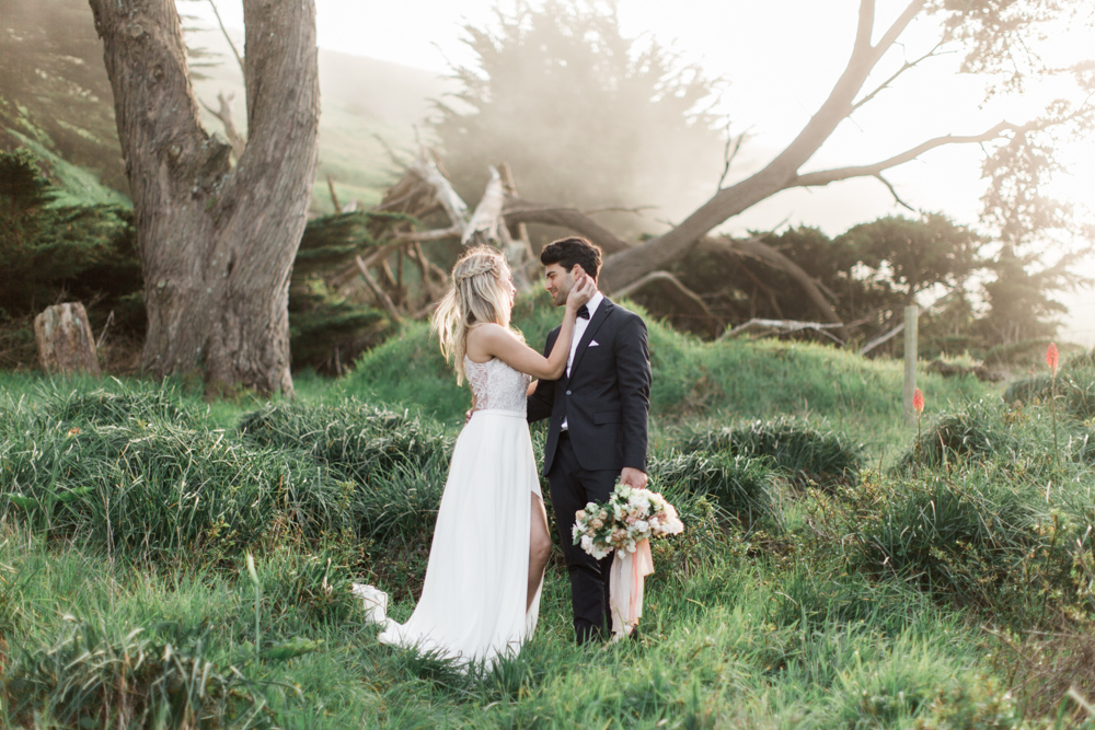 hochzeitsguide - majestic rolling fog cliffs - halifax wedding photographer